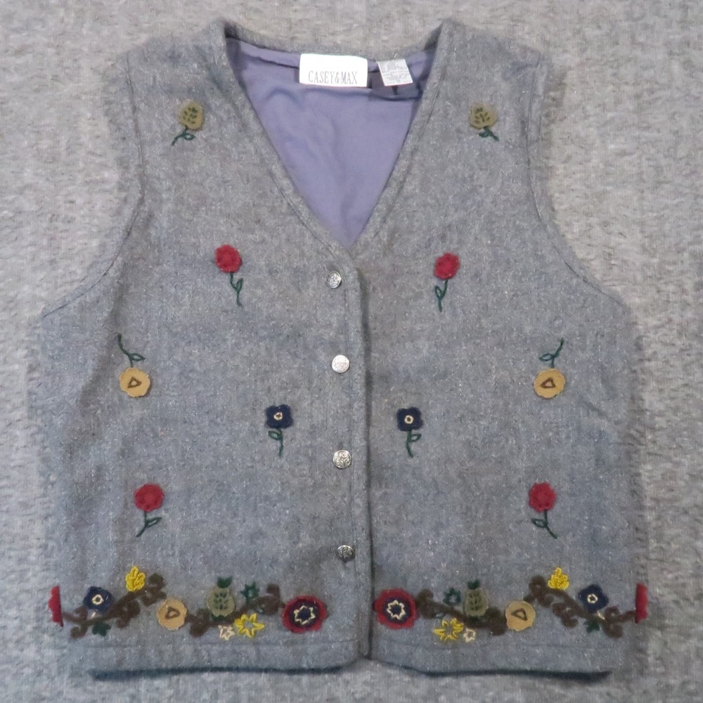 Casey & Max Wool Vest M Gray Floral Embroidered Metal Button Cottagecore Boho